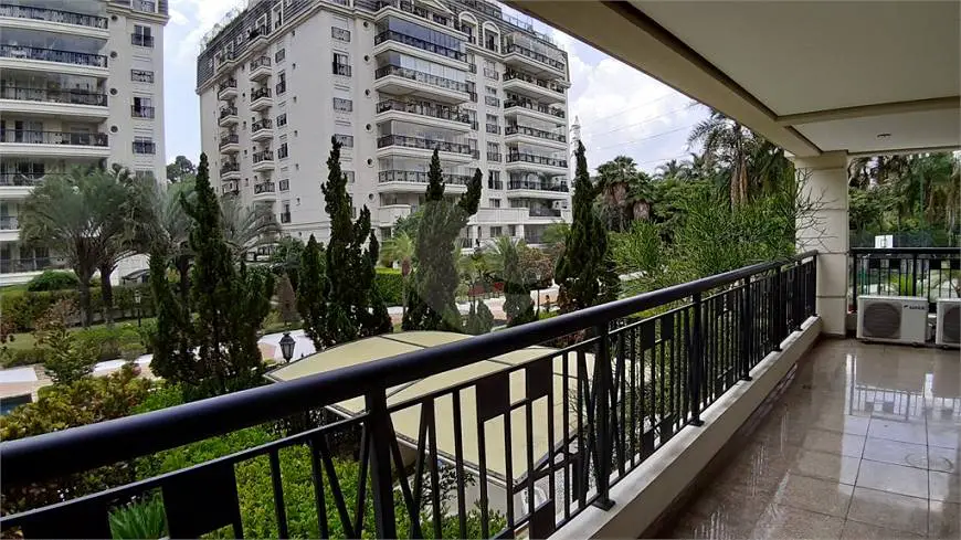 Foto 2 de Cobertura com 3 Quartos para venda ou aluguel, 375m² em Alto de Pinheiros, São Paulo