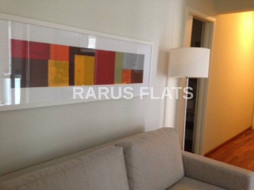 Foto 1 de Flat com 1 Quarto à venda, 40m² em Vila Olímpia, São Paulo