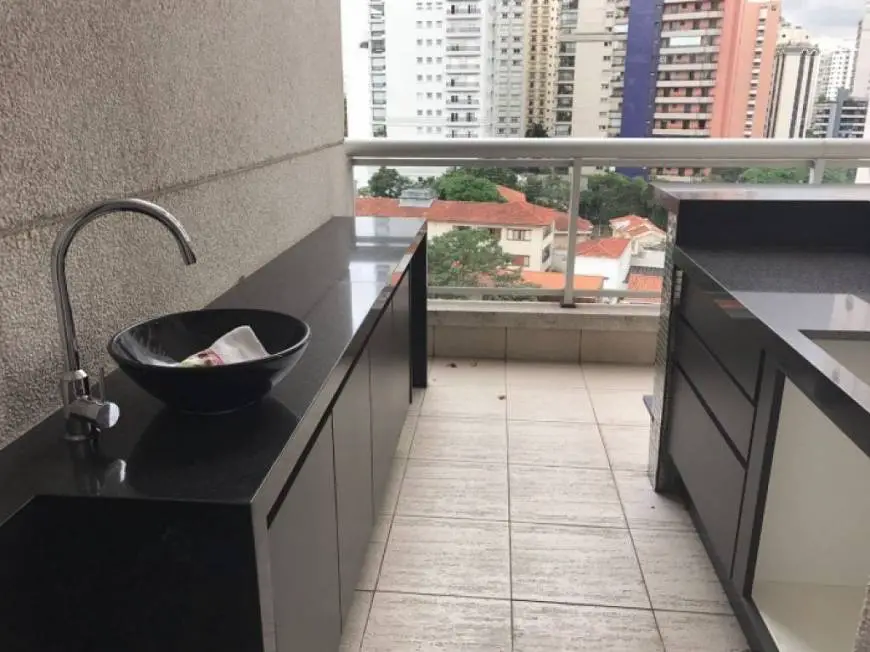 Foto 5 de Flat com 2 Quartos para alugar, 134m² em Vila Nova Conceição, São Paulo