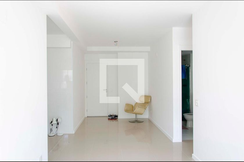 Foto 2 de Apartamento com 2 Quartos para alugar, 68m² em Botafogo, Rio de Janeiro