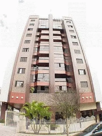 Foto 1 de Apartamento com 2 Quartos para alugar, 70m² em Centro, Curitiba