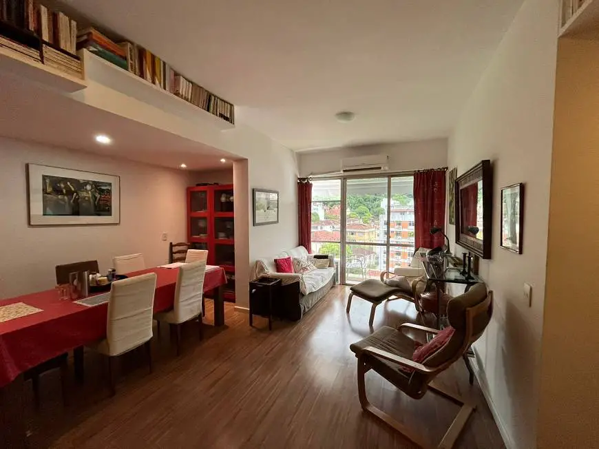 Foto 2 de Apartamento com 2 Quartos à venda, 60m² em Cosme Velho, Rio de Janeiro