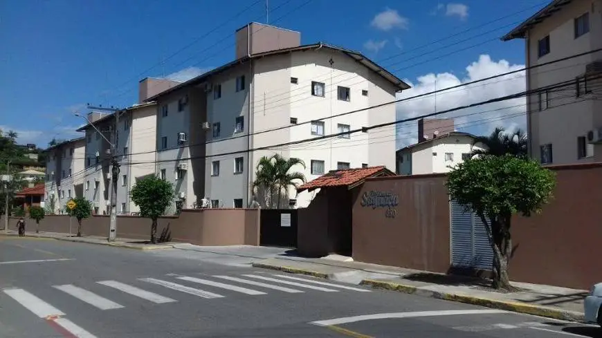 Foto 1 de Apartamento com 2 Quartos para alugar, 65m² em Saguaçú, Joinville