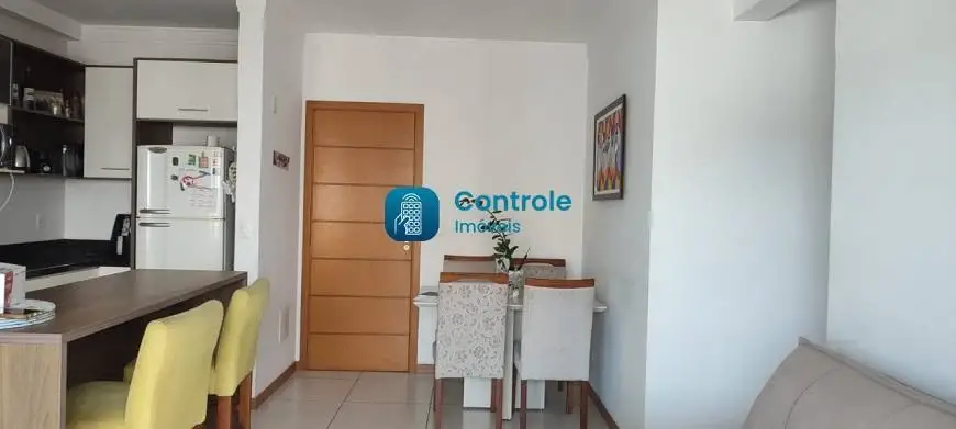 Foto 1 de Apartamento com 3 Quartos à venda, 81m² em Barreiros, São José