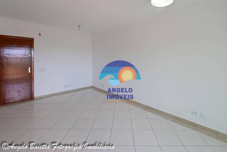 Foto 2 de Apartamento com 3 Quartos à venda, 130m² em Centro, Peruíbe