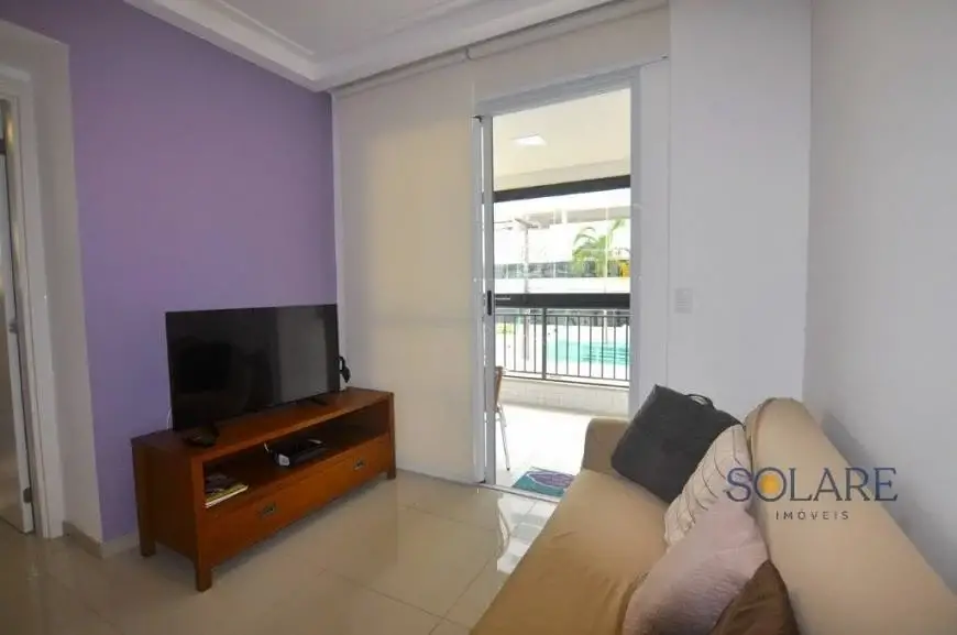 Foto 2 de Apartamento com 3 Quartos à venda, 105m² em Coqueiros, Florianópolis