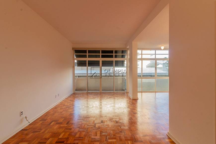 Foto 5 de Apartamento com 3 Quartos para alugar, 130m² em Itaim Bibi, São Paulo