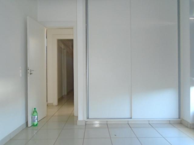 Foto 4 de Apartamento com 3 Quartos para alugar, 138m² em Lidice, Uberlândia