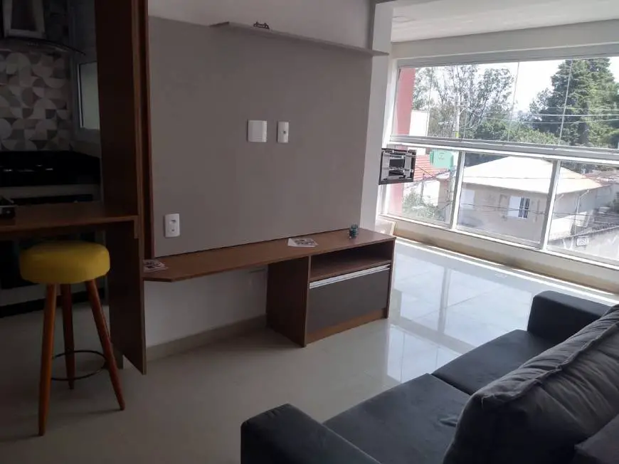 Foto 1 de Apartamento com 3 Quartos para alugar, 55m² em Vila Galvão, Guarulhos