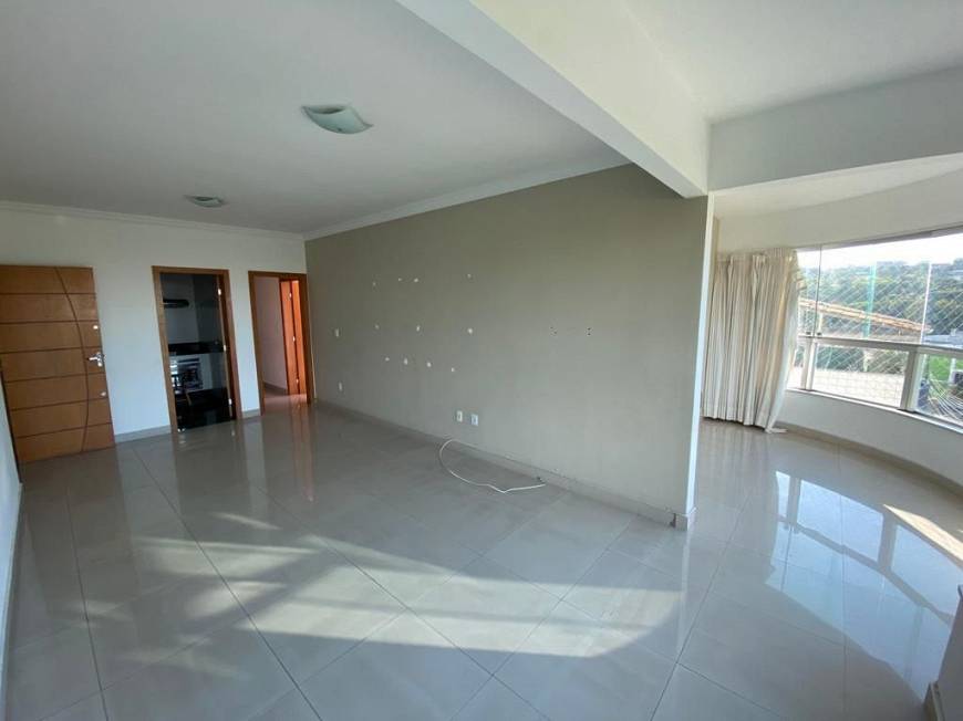Foto 3 de Apartamento com 4 Quartos para alugar, 180m² em Castelo, Belo Horizonte