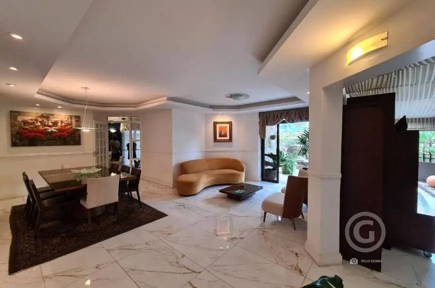 Foto 2 de Apartamento com 4 Quartos à venda, 311m² em Centro, Florianópolis