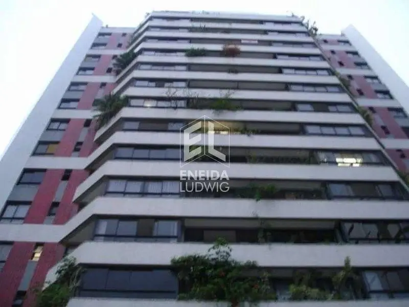 Foto 1 de Apartamento com 4 Quartos à venda, 140m² em Itaigara, Salvador