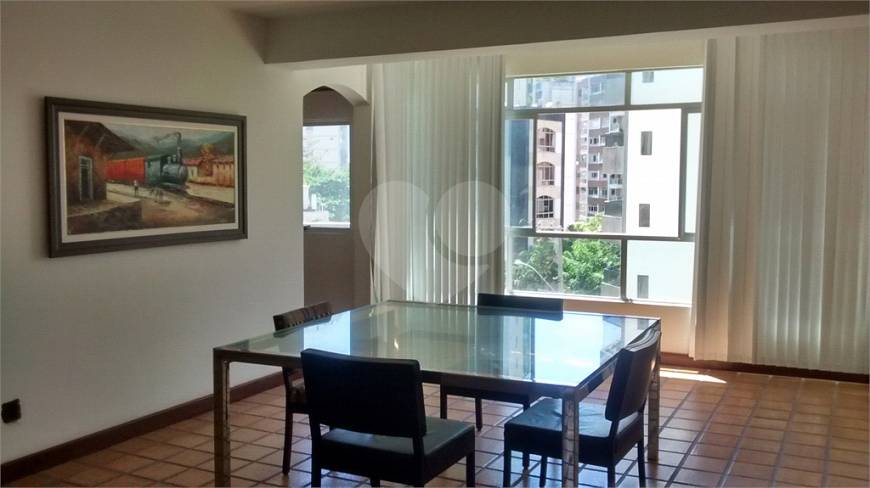 Foto 3 de Apartamento com 4 Quartos à venda, 382m² em Jardim Apipema, Salvador