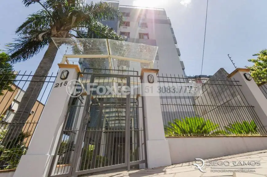 Foto 1 de Apartamento com 4 Quartos à venda, 110m² em Jardim São Pedro, Porto Alegre