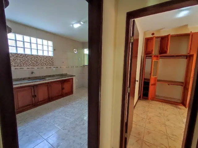 Foto 1 de Casa com 2 Quartos à venda, 120m² em Cajueiros, Macaé