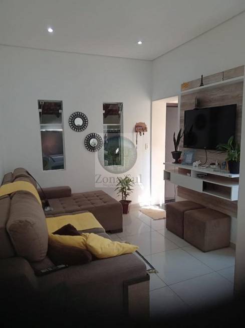 Foto 1 de Casa com 2 Quartos à venda, 166m² em Vila Hortencia, Sorocaba