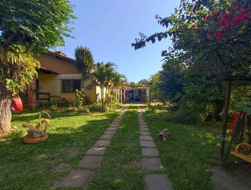 Foto 1 de Casa com 3 Quartos à venda, 300m² em Agronomia, Porto Alegre