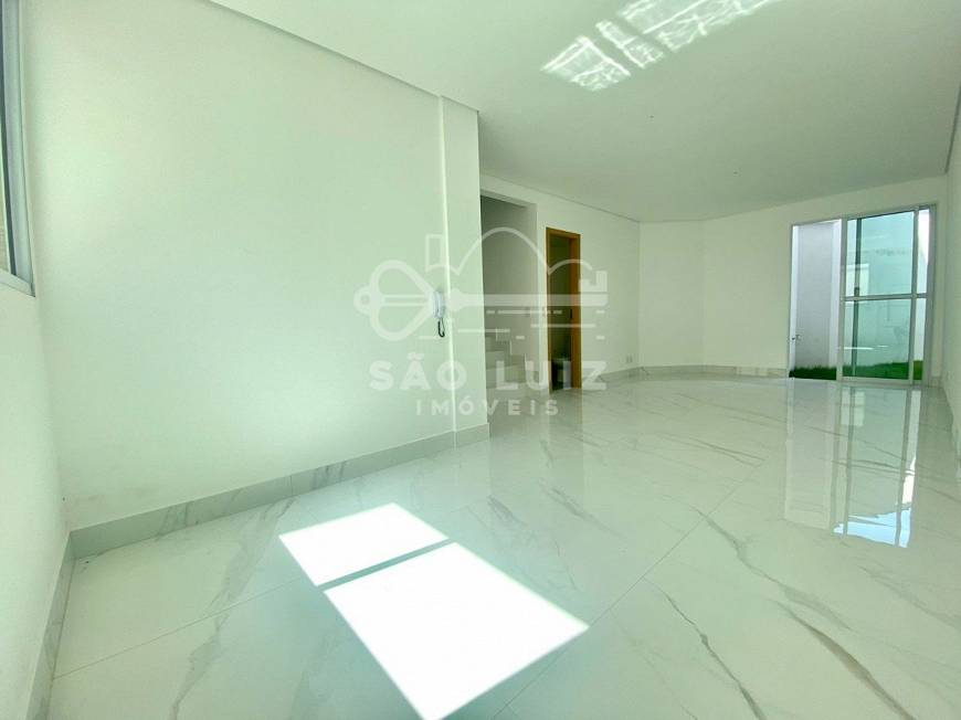 Foto 4 de Casa com 3 Quartos à venda, 116m² em Santa Rosa, Belo Horizonte