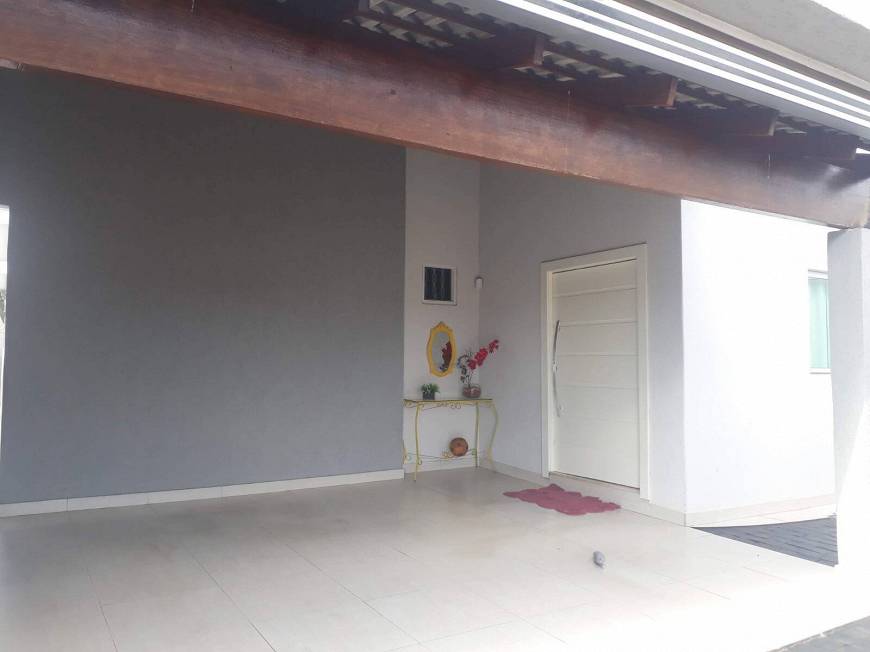 Foto 1 de Casa com 3 Quartos à venda, 262m² em Santa Rosa, Uberlândia