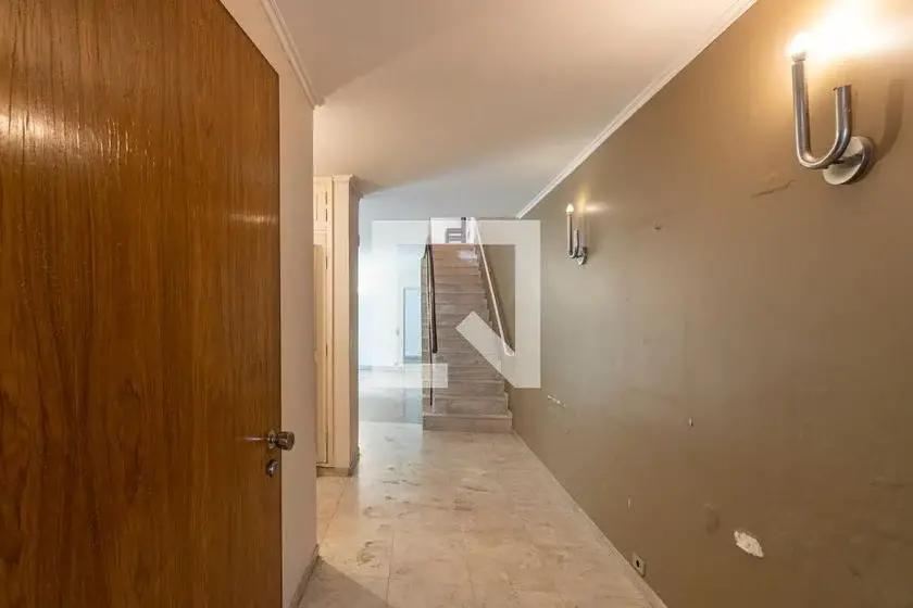 Foto 1 de Casa com 4 Quartos para alugar, 290m² em Cambuci, São Paulo