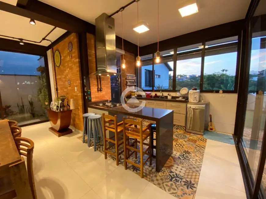 Foto 5 de Casa de Condomínio com 3 Quartos à venda, 210m² em Loteamento Caminhos de Sao Conrado Sousas, Campinas