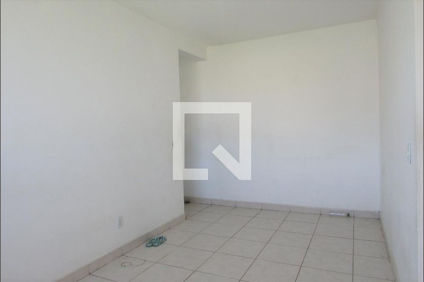 Foto 3 de Apartamento com 2 Quartos para alugar, 50m² em Campo Grande, Rio de Janeiro