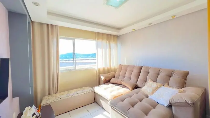 Foto 1 de Apartamento com 2 Quartos para alugar, 73m² em Coqueiros, Florianópolis