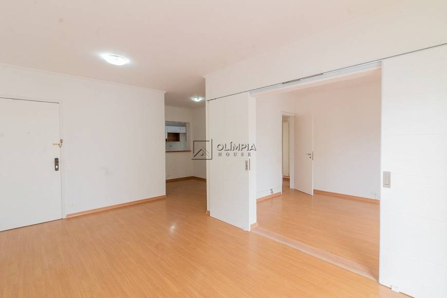 Foto 2 de Apartamento com 2 Quartos para alugar, 100m² em Moema, São Paulo