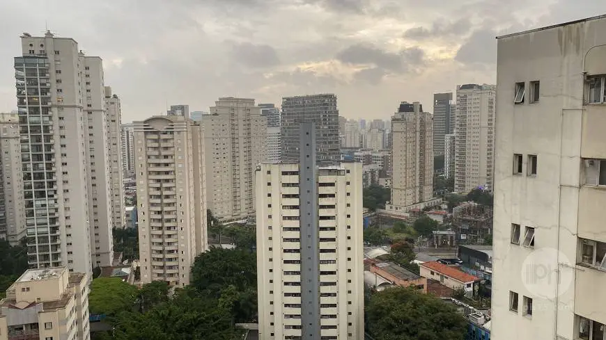 Foto 2 de Apartamento com 2 Quartos à venda, 79m² em Moema, São Paulo