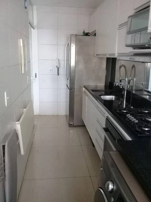 Foto 1 de Apartamento com 2 Quartos para alugar, 79m² em Paralela, Salvador