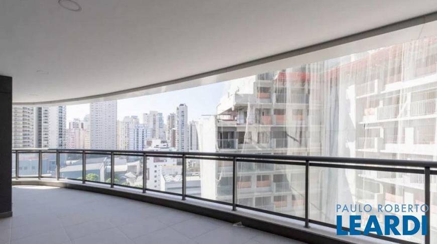 Foto 1 de Apartamento com 2 Quartos à venda, 110m² em Vila Olímpia, São Paulo