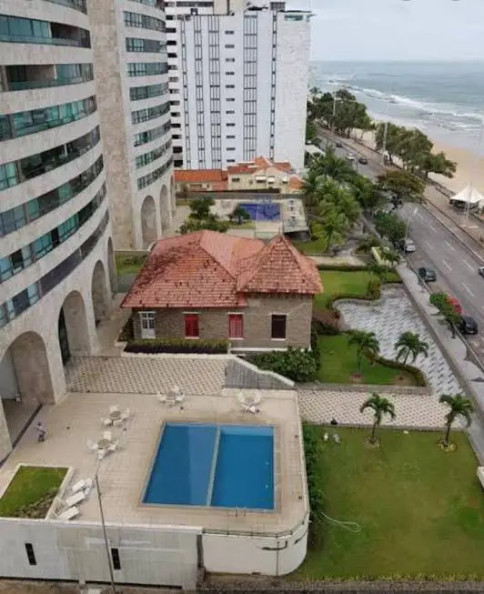 Foto 1 de Apartamento com 3 Quartos à venda, 250m² em Boa Viagem, Recife