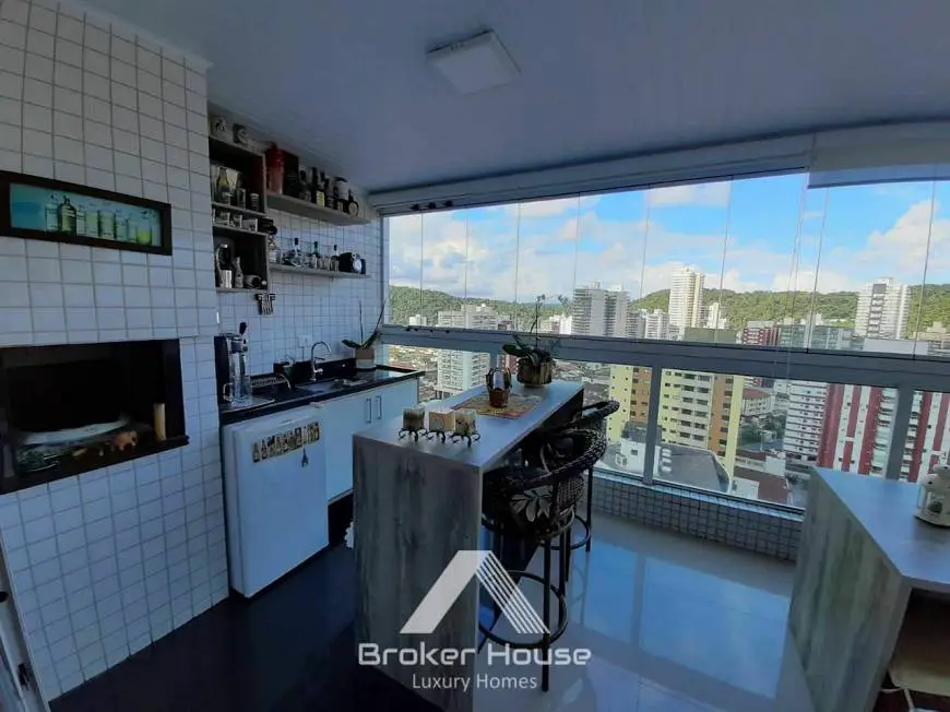 Foto 1 de Apartamento com 3 Quartos à venda, 118m² em Canto do Forte, Praia Grande