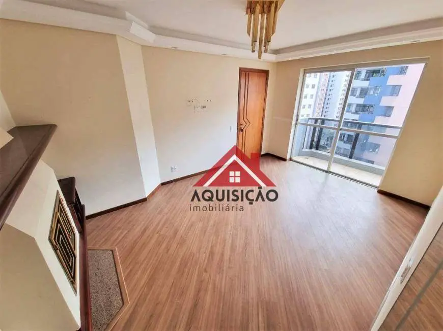 Foto 1 de Apartamento com 3 Quartos à venda, 105m² em Cristo Rei, Curitiba