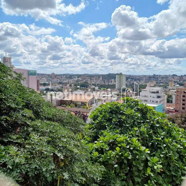 Foto 1 de Apartamento com 3 Quartos à venda, 84m² em Nova Suíssa, Belo Horizonte