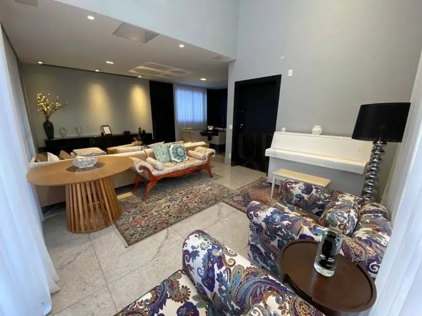 Foto 4 de Apartamento com 3 Quartos à venda, 212m² em Santa Lúcia, Belo Horizonte