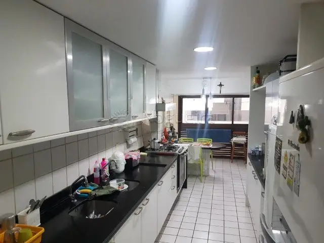 Foto 1 de Apartamento com 4 Quartos à venda, 234m² em Boa Viagem, Recife