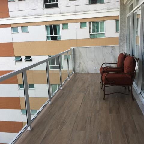 Foto 1 de Apartamento com 4 Quartos à venda, 270m² em Centro, Petrópolis