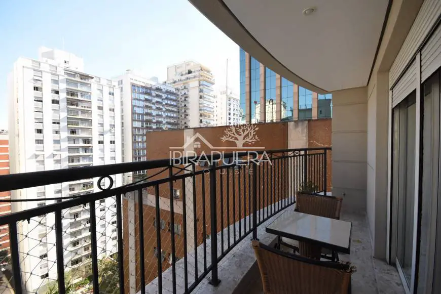 Foto 5 de Apartamento com 4 Quartos à venda, 367m² em Jardim América, São Paulo