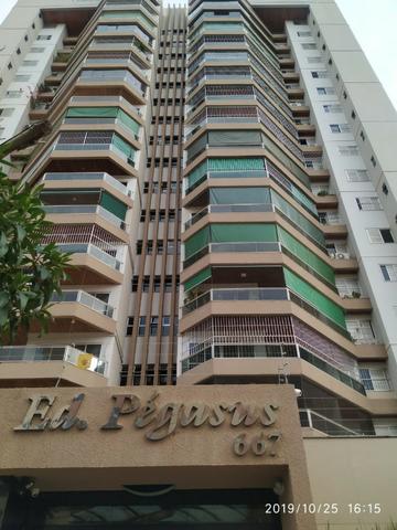 Foto 1 de Apartamento com 4 Quartos à venda, 151m² em Setor Aeroporto, Goiânia