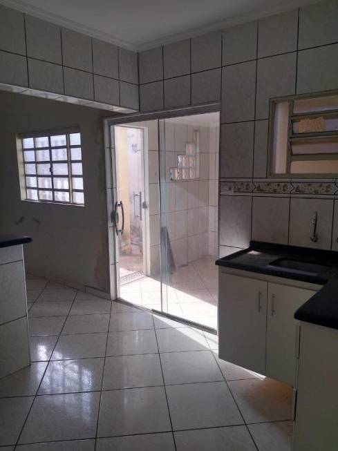 Foto 1 de Casa com 2 Quartos para alugar, 92m² em Consolação, Rio Claro