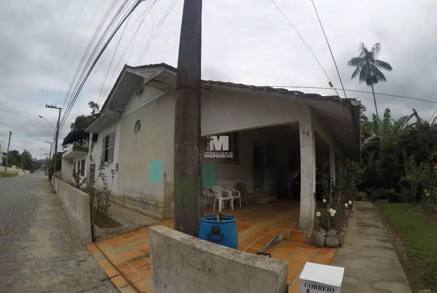 Foto 1 de Casa com 2 Quartos para alugar, 60m² em Guarani, Brusque
