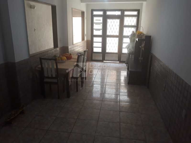 Foto 2 de Casa com 2 Quartos à venda, 95m² em Vista Alegre, Rio de Janeiro