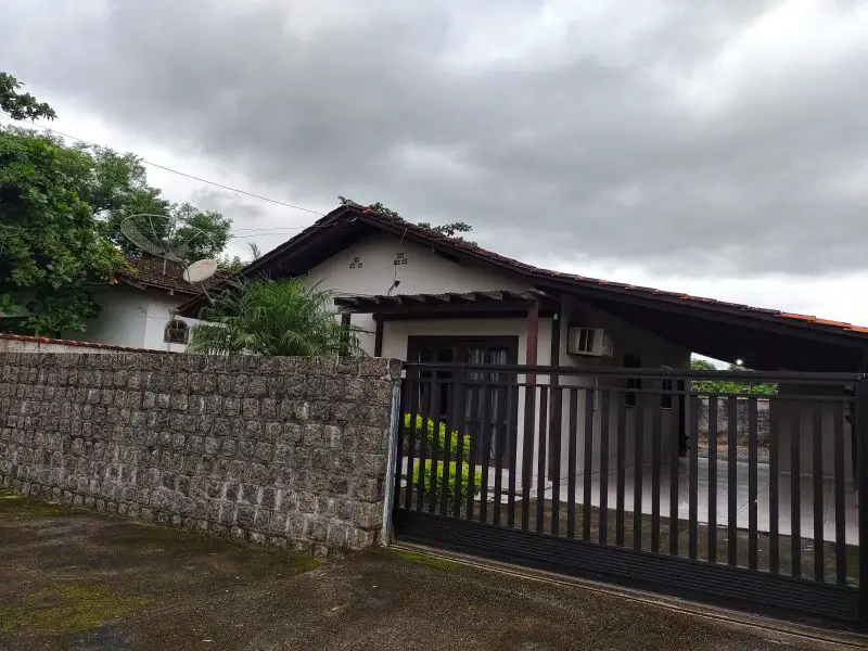 Foto 1 de Casa com 3 Quartos à venda, 105m² em Barra do Rio Cerro, Jaraguá do Sul