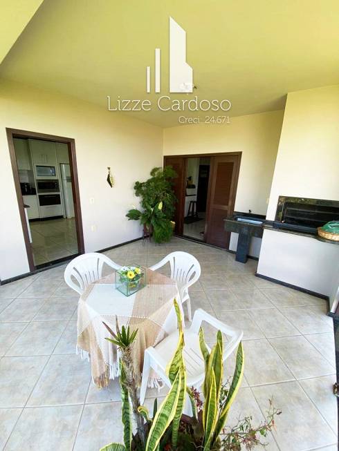 Foto 4 de Casa com 3 Quartos à venda, 510m² em Mina Brasil, Criciúma