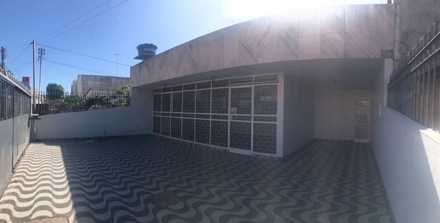 Foto 1 de Casa com 3 Quartos para alugar, 100m² em Taguatinga Norte, Brasília