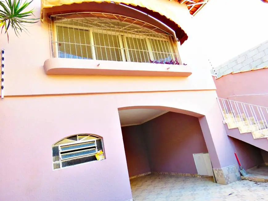 Foto 1 de Casa com 3 Quartos à venda, 135m² em Vila Galvão, Guarulhos