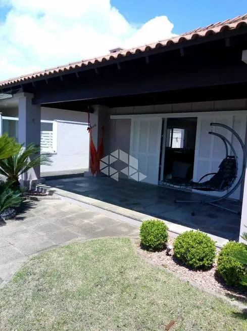 Foto 1 de Casa com 4 Quartos à venda, 114m² em Atlantida, Xangri-Lá