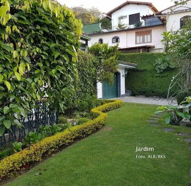 Foto 4 de Casa com 4 Quartos à venda, 450m² em Centro, Petrópolis