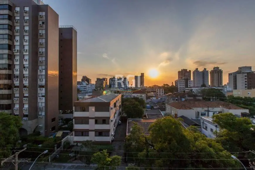 Foto 1 de Cobertura com 4 Quartos à venda, 210m² em Menino Deus, Porto Alegre